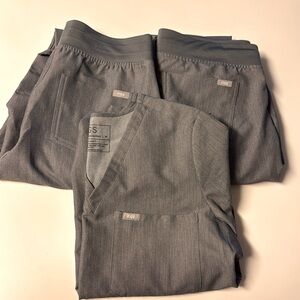 FIGS Uniform set of 3